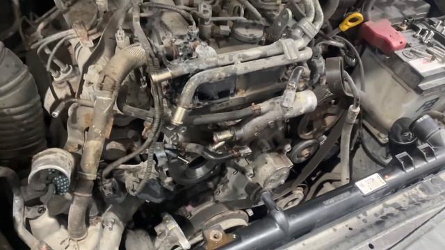 Toyota Hilux GD замена помпы.