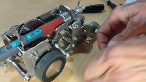 Модель 2, регулировка ширины стежка