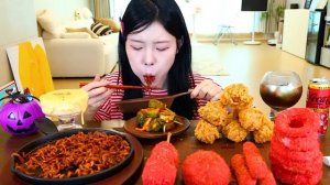 ASMR Мукбанг