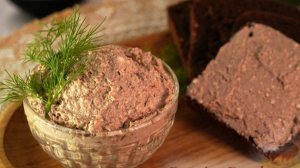 Из двух ингредиентов. ЗАКУСОЧНАЯ ПАСТА ИЗ БРЫНЗЫ И САРДИН