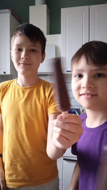 food asmr 1 серия: пробуем трендовое мороженое с шариками внутри