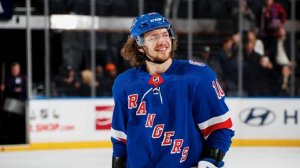 Гол и две передачи Панарина помогли "Рейнджерс" обыграть "Детройт"