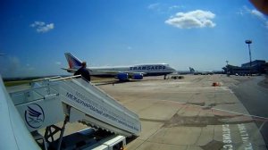Боинг 747 Трансаэро Transaero Boeing 747 буксировка в Минводах .