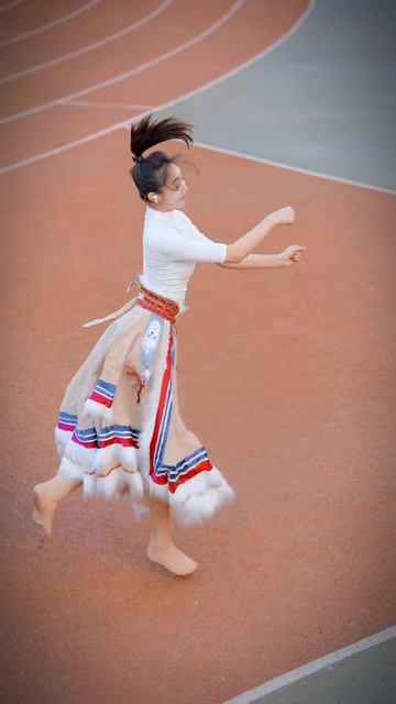 Конкурс,Танец прачки. Народный тибетский танец