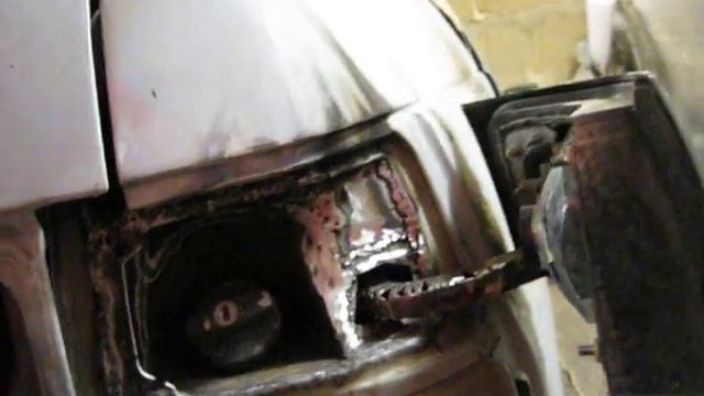 Заливная горловина в фаре ваз 2110 / в  2011году)