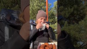 Мукбанг на природе 26.10.2025