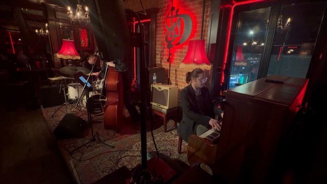 Jazzhouse Trio  Birdie