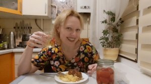 Деньги предлагают, что делать с собой, мукбанг, котлеты с картошкой