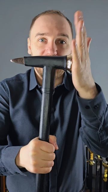 Что видите ВЫ? Трость-гвоздь или трость-молот? Решайте в комментах! смотреть онлайн