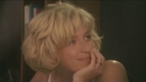 Странная женщина...