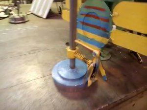 Дятел - задолбатель. Месть - соседу :)) Игрушка. woodpecker. कठफोड़वा