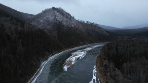Шуга на реке Мана в Красноярском крае