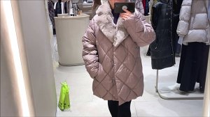 Трейлер: ПО МАГАЗИНАМ..купила две куртки и ещё кое что🤩Конфеты из Тюмени..это что-то!