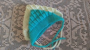 Шапочка спицами на малыша от 1 до 6 месяцев //Видеоописание