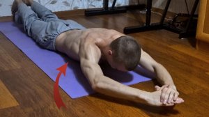 Прокачай спину дома без ничего - комплекс упражнений!