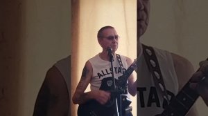 Карие глаза