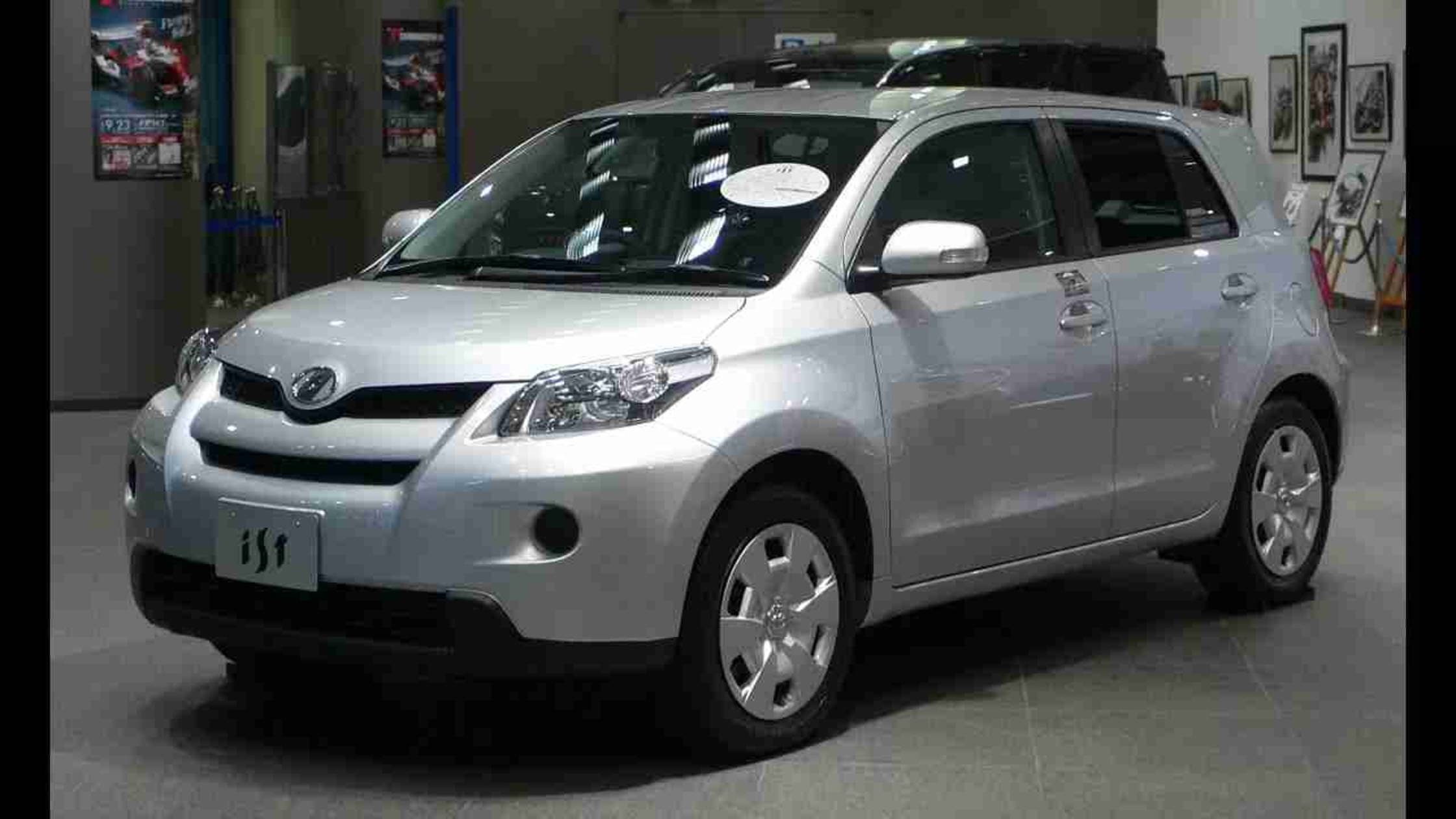 Toyota ist NCP110, ремонт "нового" авто.