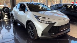 Toyota C-HR 2025 Обзор интерьера и экстерьера.