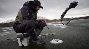 Первый лёд безмотылка Комарик Зуева Рулит