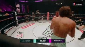 Амагаев против Матевосяна бой на голых кулаках.