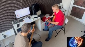 Евгений Болгов, идёт урок в студии Соло с преподавателем Михаилом.