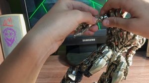 обзор на Мегатрона