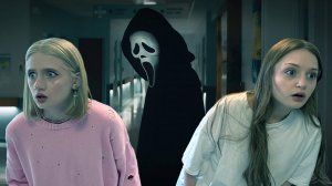 КРИК гонится за нами!