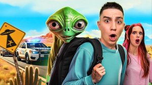 Скрываем ИНОПЛАНЕТЯНИНА от ПОЛИЦИИ ! *Спасли ПРИШЕЛЬЦА*