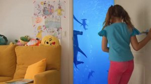 Весёлые приключения в бассейне: водные горки с Майей и Машей