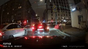 Весёлая ночная Москва! Лезгинка на светофоре! ржака начинается на 01.15 минуте видео. читай описание