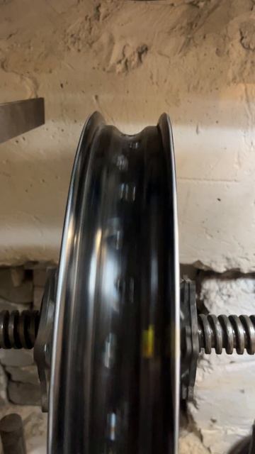 Правка заднего диска мотоцикла