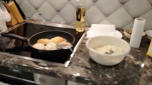 Салат оливье, на ужин  свинина с картошкой, длинные праздничные выходные, С праздником!!!