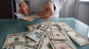 Трамп пообещал выплатить американцам по $2 тыс. из доходов от пошлин