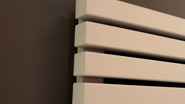 Горизонтальный квадратный радиатор серого цвета Steel G смотреть онлайн