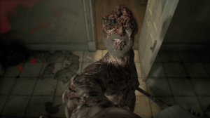 Resident Evil 7. Part 2. Странная семейка в старом жутком доме. Поможет ли Итону полицейский?