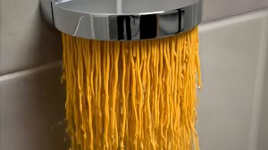 🚿 ASMR | Какой душ вы бы выбрали? АСМР Иголки, лапша или макароны? 🤖