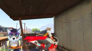 НАШЁЛ ОГРОМНОГО ТРАНСФОРМЕРА БАМБЛБИ ЗА ДОМОМ ! - ПРЯЧЬ ИЩИ В GTA 5 ONLINE