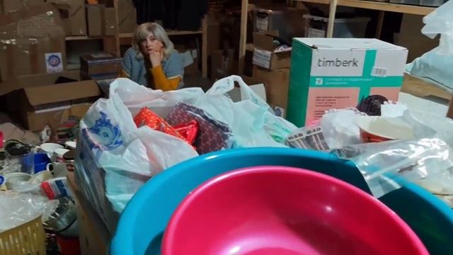 Склад. Помогаем людям