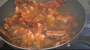 Обработка Приготовление и Обжаривание ЛЯГУШЕК в Масле ВЬЕТНАМСКАЯ Уличная Еда Full- HDmp4