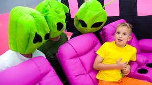 Влад и Ники Челендж в кинотеатре и другие веселые челленджи для детей!