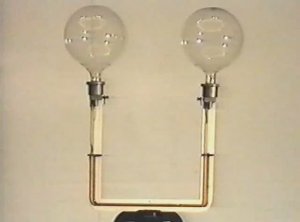 Физика. Опыты. Измерение температуры. Модель газового термометра