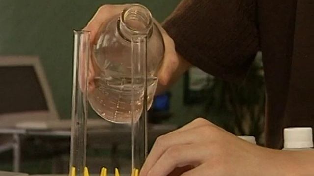 Взаимодействие кислот с металлами смотреть онлайн