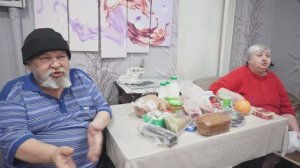 Пенсионерка купила продукты на пенсию всё дорого показываю что купила