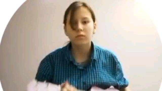 УКУЛЕЛЕ_ДАША УЧИТСЯ ИГРАТЬ