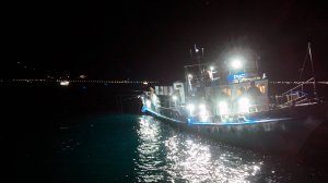 БАЙКАЛ !  КАК ЛОВЯТ РЫБУ ? ЖИВЕМ НА КОРАБЛЕ И ЛОВИМ ОМУЛЬ ПО ТУ СТОРОНУ БАЙКАЛА.