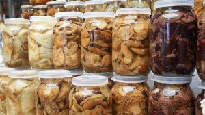 Роспотребнадзор проводит расследование из-за подозрения на ботулизм в Москве