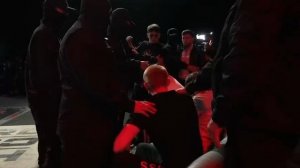 Никархо кинулся Драться на Сивого👊