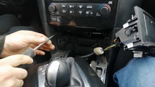 Infiniti FX35 s51 разбор Центральной консоли смотреть онлайн