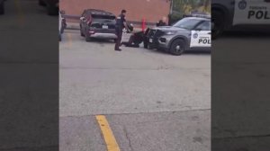 #Канада #Фейлы Торонто, Канада — 1 ноября 2025 года. Момент наезда патрульного автомобиля