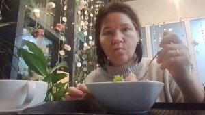 МУКБАНГ ЦЕЗАРЬ С КУРОЧКОЙ😋